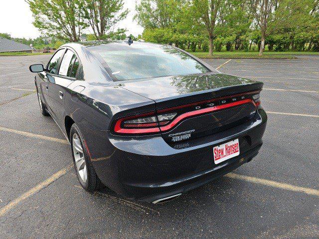 2016 Dodge Charger SXT