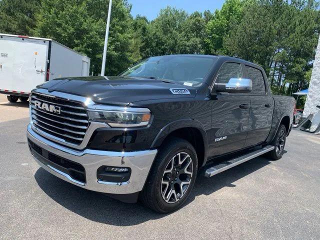 2025 RAM 1500 Laramie Crew Cab 4x4 57 Box