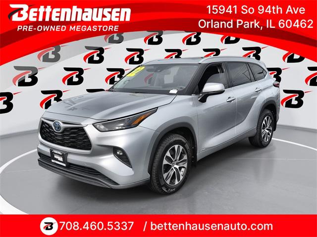2022 Toyota Highlander Hybrid XLE