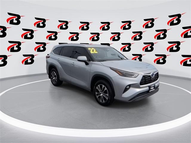 2022 Toyota Highlander Hybrid XLE