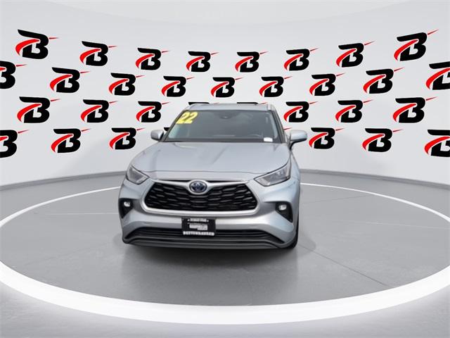 2022 Toyota Highlander Hybrid XLE