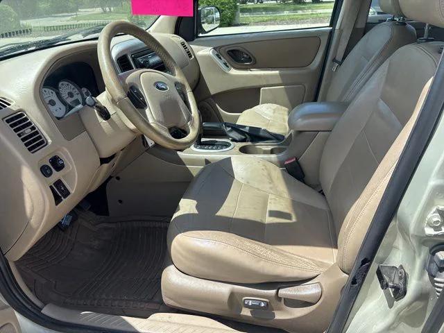 2005 Ford Escape XLT