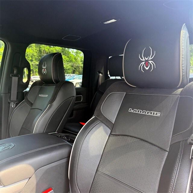 2022 RAM 2500 Laramie Crew Cab 4x4 64 Box