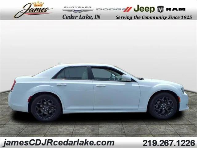 2022 Chrysler 300 Touring-L AWD