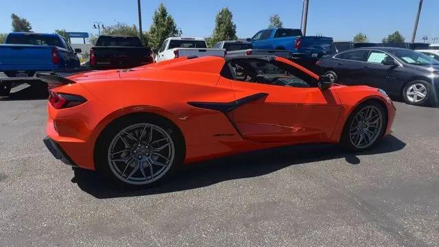 2025 Chevrolet Corvette Z06 RWD Convertible 2LZ