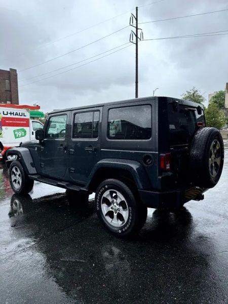 2017 Jeep Wrangler Unlimited Sahara 4x4