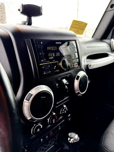 2017 Jeep Wrangler Unlimited Sahara 4x4