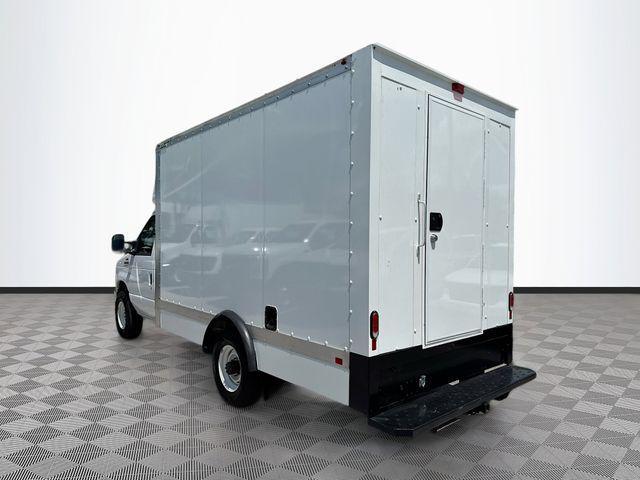 2025 Ford E-350 Cutaway Base
