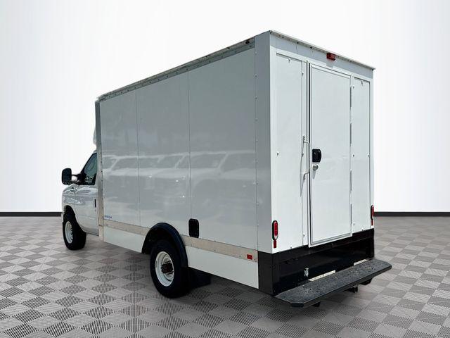 2025 Ford E-350 Cutaway Base