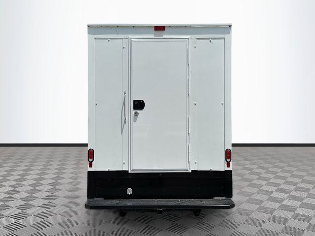 2025 Ford E-350 Cutaway Base