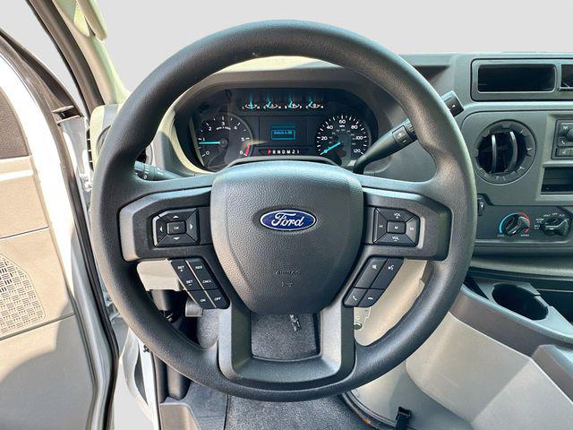 2025 Ford E-350 Cutaway Base