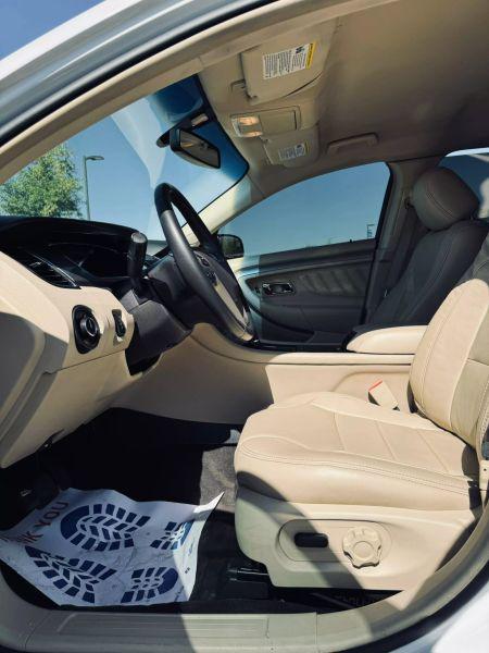 2013 Ford Taurus SEL