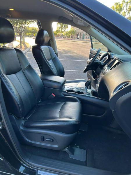 2020 Nissan Pathfinder SL 2WD
