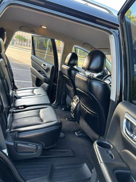 2020 Nissan Pathfinder SL 2WD