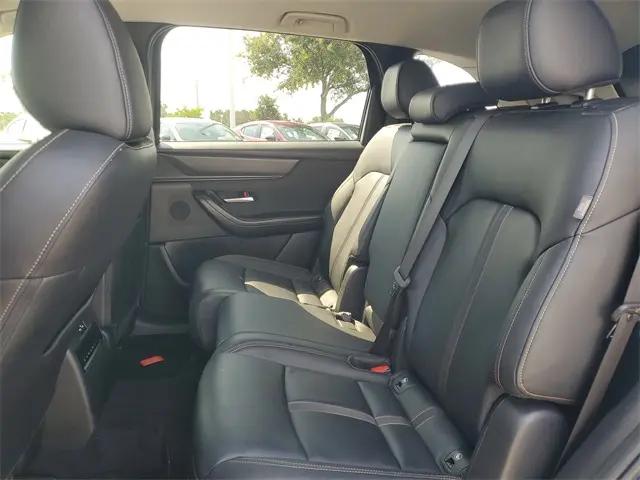 2024 Mazda X-90 3.3 Turbo Select