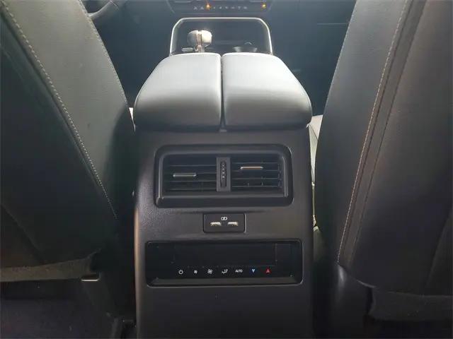 2024 Mazda X-90 3.3 Turbo Select