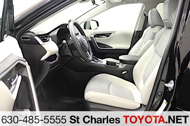 2024 Toyota RAV4 Limited - Photo 13