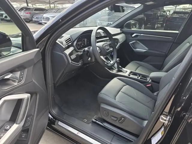 2025 Audi Q3 Premium 45 TFSI S line quattro Tiptronic