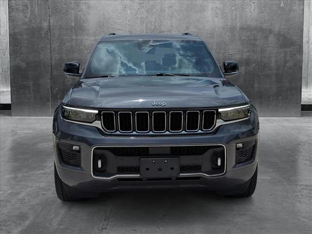 2022 Jeep Grand Cherokee Overland 4x2