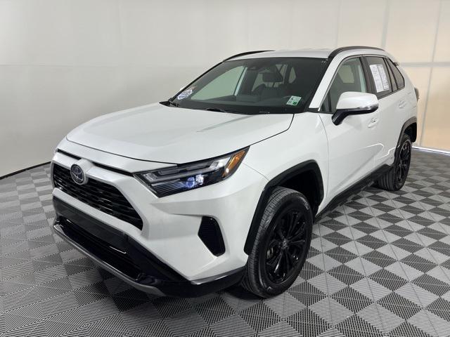 2023 Toyota RAV4 Hybrid SE