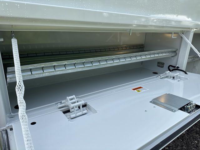 2025 GMC Savana Cutaway Work Van