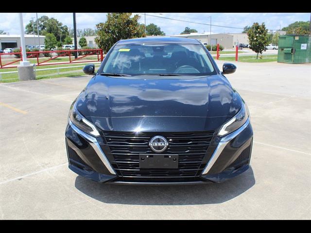 2023 Nissan Altima SV FWD