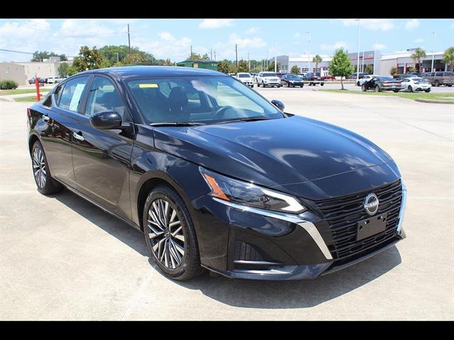 2023 Nissan Altima SV FWD
