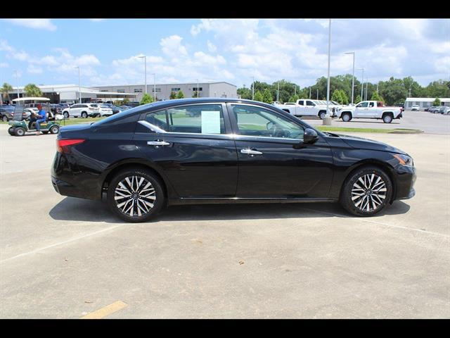 2023 Nissan Altima SV FWD