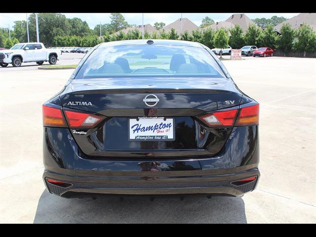 2023 Nissan Altima SV FWD
