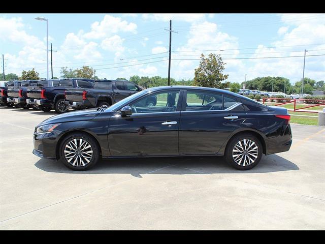 2023 Nissan Altima SV FWD