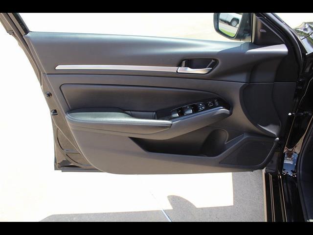 2023 Nissan Altima SV FWD