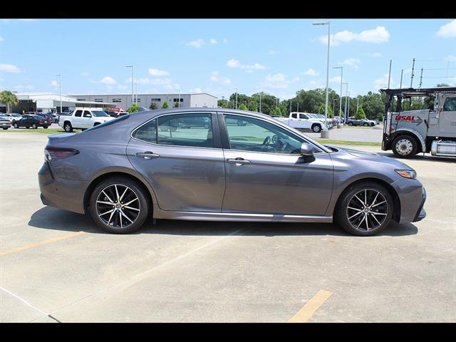2023 Toyota Camry SE AWD