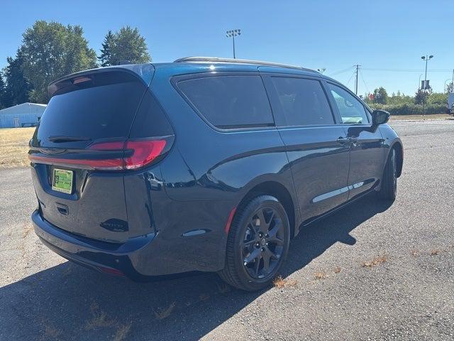 2025 Chrysler Pacifica PACIFICA LIMITED AWD