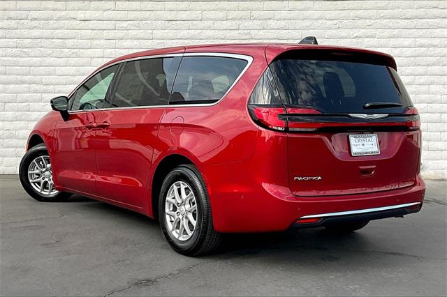 2025 Chrysler Pacifica PACIFICA SELECT