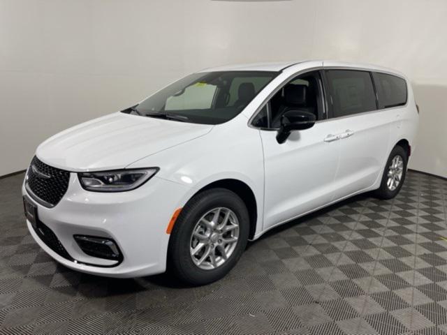 2025 Chrysler Pacifica PACIFICA SELECT