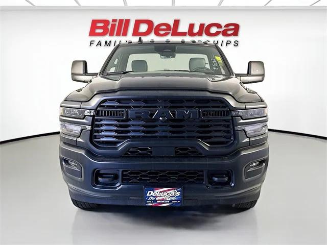 2025 RAM Ram 3500 Chassis Cab RAM 3500 TRADESMAN CHASSIS REGULAR CAB 4X4 60 CA 2025 RAM Ram 3500 Chassis Cab RAM 3500 TRADESMAN CHASSIS REGULAR CAB 4X4 60 CA