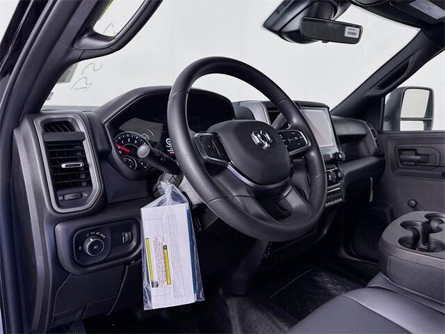 2025 Ram 3500 Tradesman/Big Horn