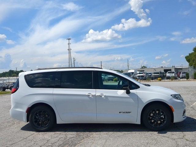 2025 Chrysler Pacifica PACIFICA SELECT