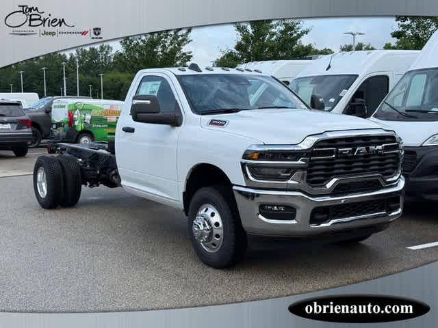 2025 RAM Ram 3500 Chassis Cab RAM 3500 TRADESMAN CHASSIS REGULAR CAB 4X4 84 CA 2025 RAM Ram 3500 Chassis Cab RAM 3500 TRADESMAN CHASSIS REGULAR CAB 4X4 84 CA