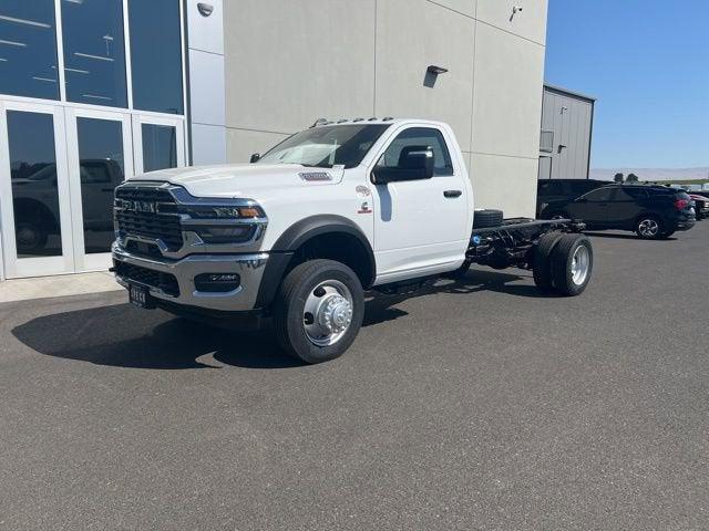 2025 RAM Ram 5500 Chassis Cab RAM 5500 TRADESMAN CHASSIS REGULAR CAB 4X4 84 CA 2025 RAM Ram 5500 Chassis Cab RAM 5500 TRADESMAN CHASSIS REGULAR CAB 4X4 84 CA