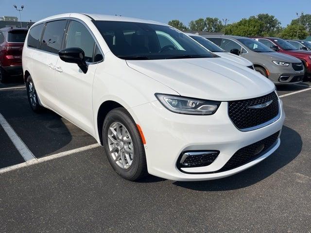 2025 Chrysler Pacifica PACIFICA SELECT