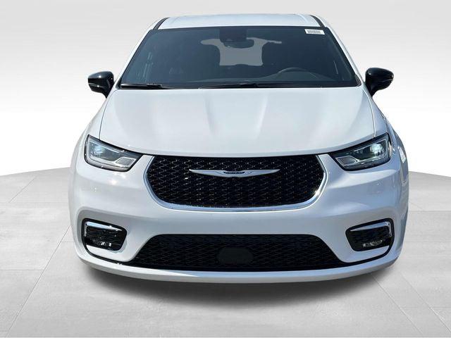2025 Chrysler Pacifica PACIFICA SELECT