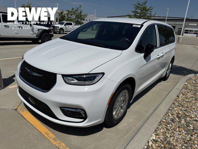 2025 Chrysler Pacifica PACIFICA SELECT