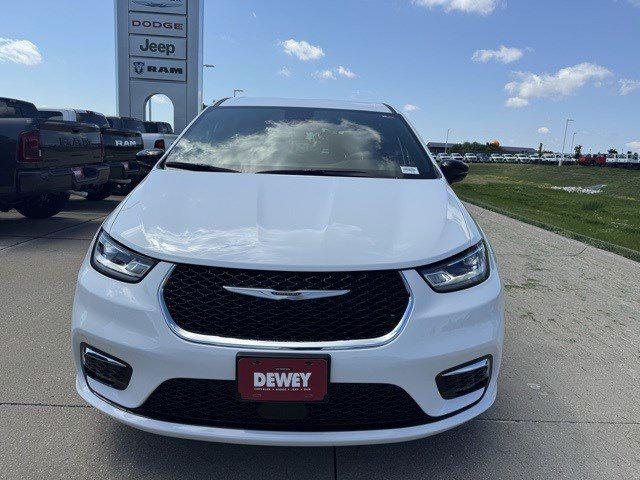 2025 Chrysler Pacifica PACIFICA SELECT
