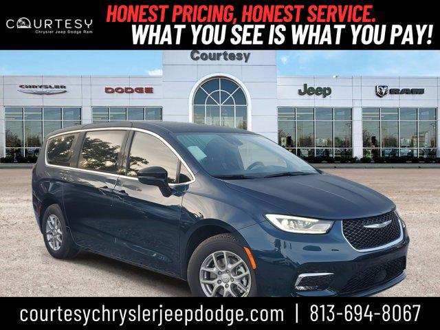 2025 Chrysler Pacifica PACIFICA SELECT