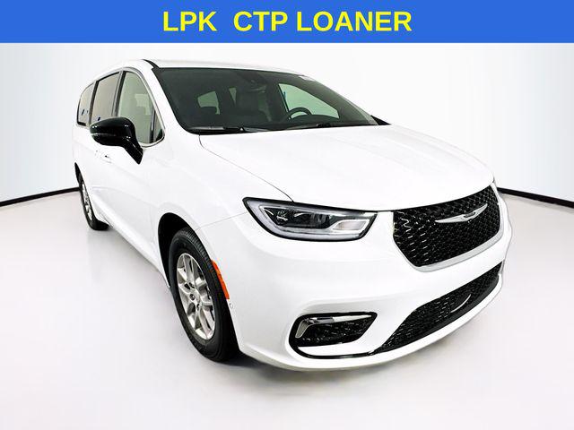 2025 Chrysler Pacifica PACIFICA SELECT