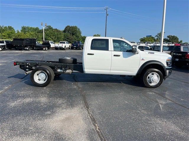 2025 RAM Ram 5500 Chassis Cab RAM 5500 TRADESMAN CHASSIS CREW CAB 4X4 60 CA