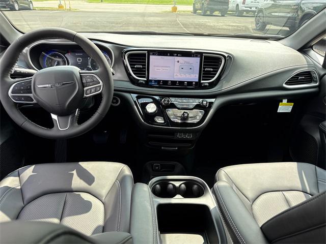 2025 Chrysler Pacifica PACIFICA SELECT