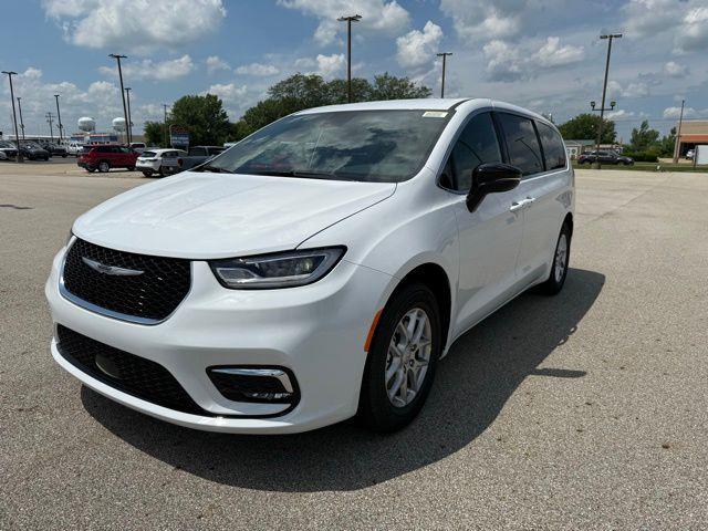 2025 Chrysler Pacifica PACIFICA SELECT