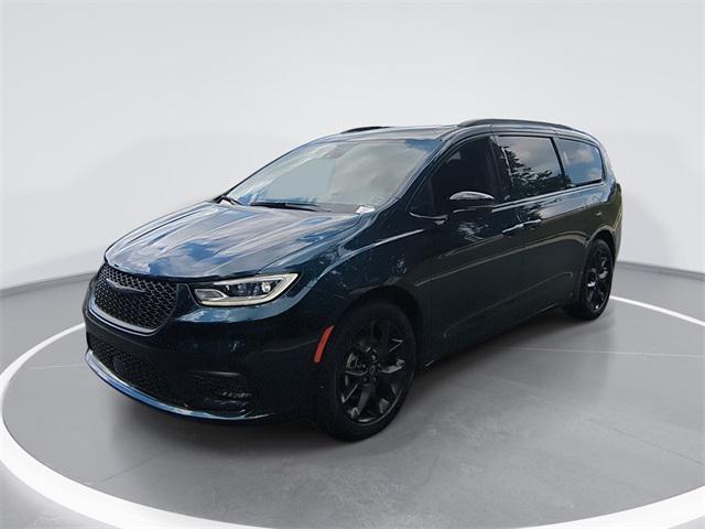 2025 Chrysler Pacifica PACIFICA LIMITED